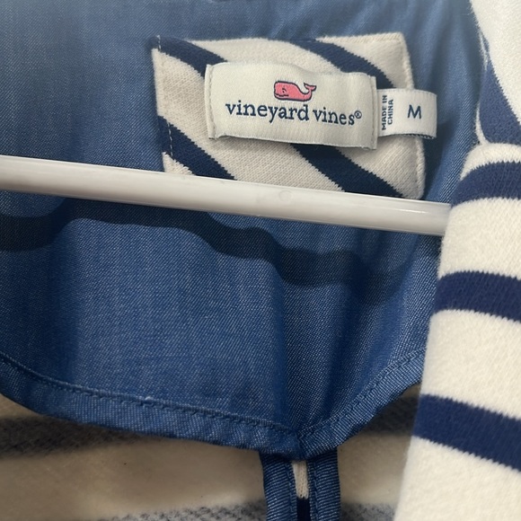 *Mint condition* vineyard vines striped women’s M blazer - Picture 4 of 10